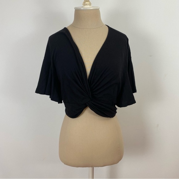 Aqua Tops - Aqua by Bloomingdales Black Cropped Top Twist Front M